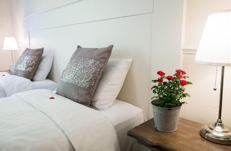 Fountains Guest House image