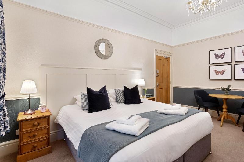 Fountains Guest House image