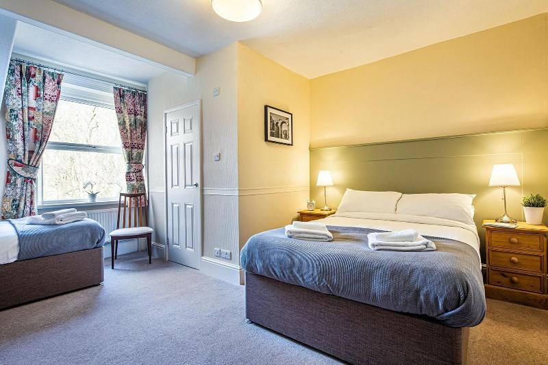Fountains Guest House image