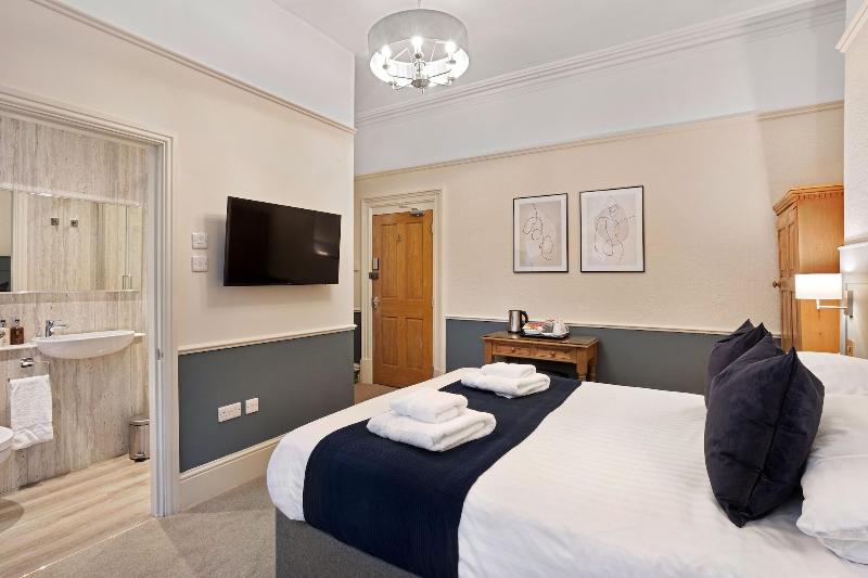 Fountains Guest House image