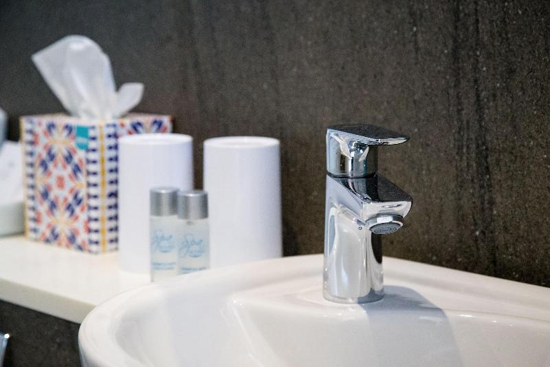 Fountains Guest House image