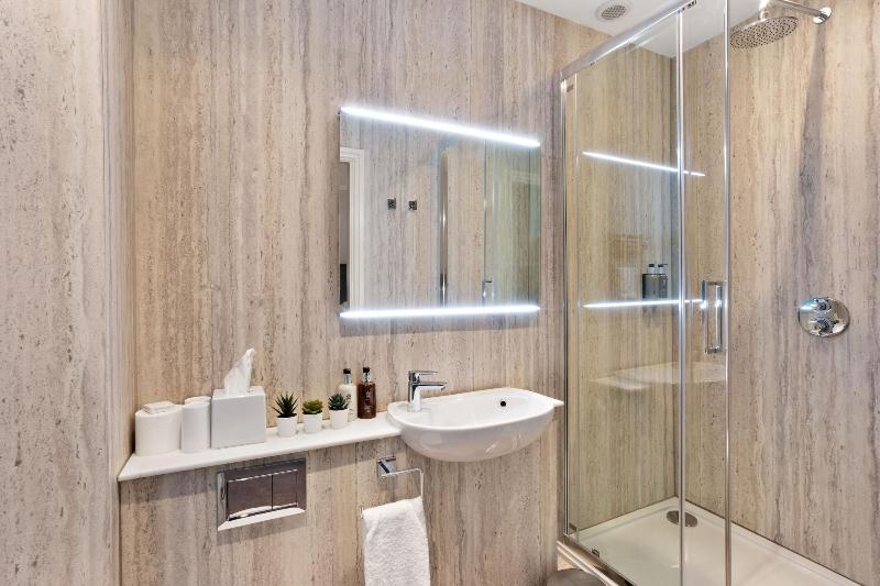Fountains Guest House image