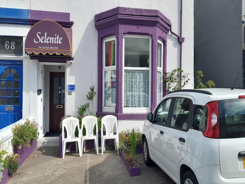 Selenite Guest House image