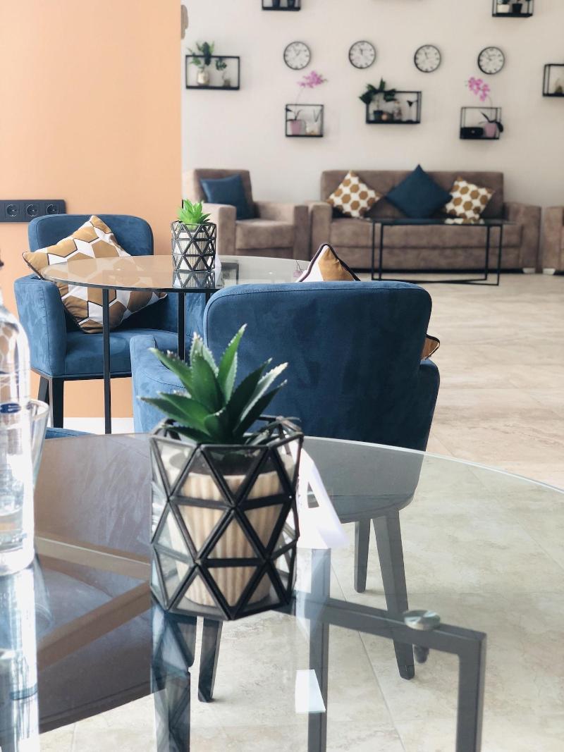 4Guest Hotel image