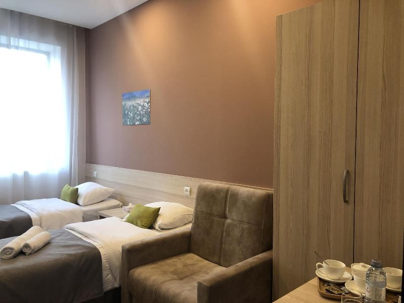 4Guest Hotel image