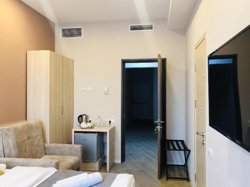 4Guest Hotel image