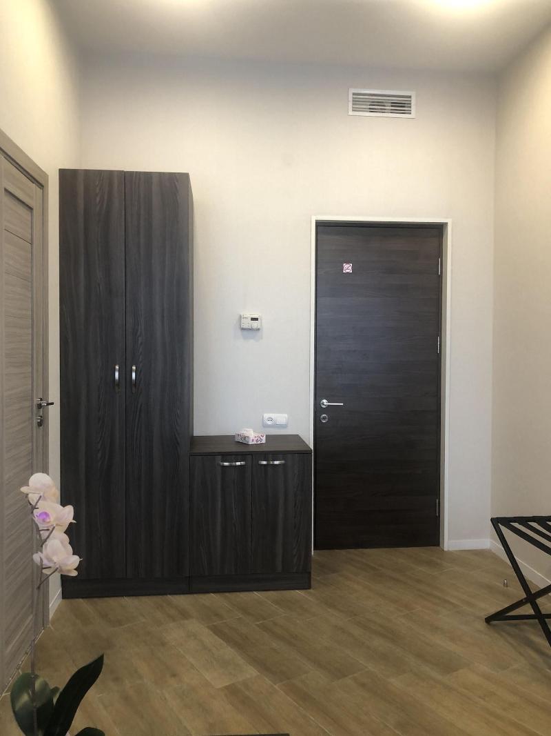 4Guest Hotel image