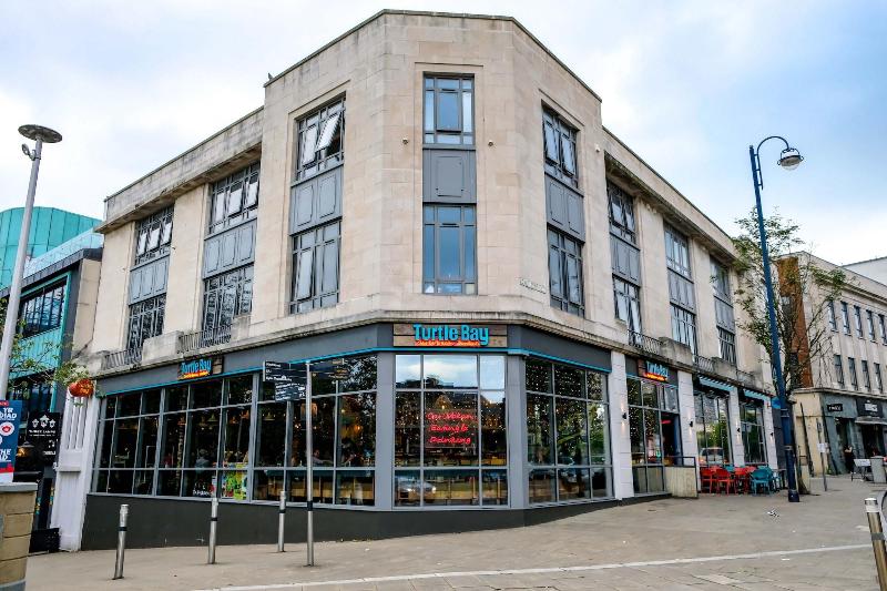 Cwtsh Hostel image