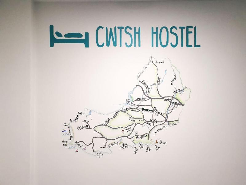 Cwtsh Hostel image
