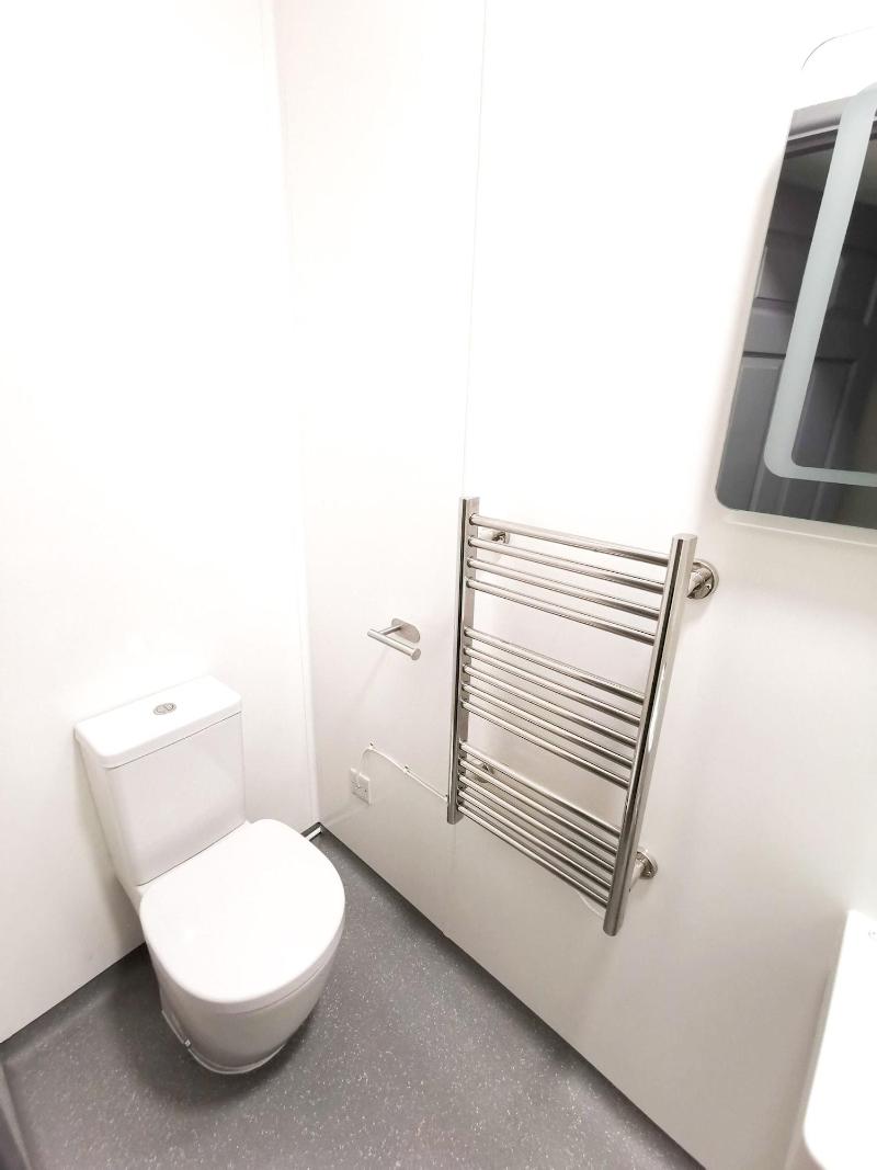 Cwtsh Hostel image