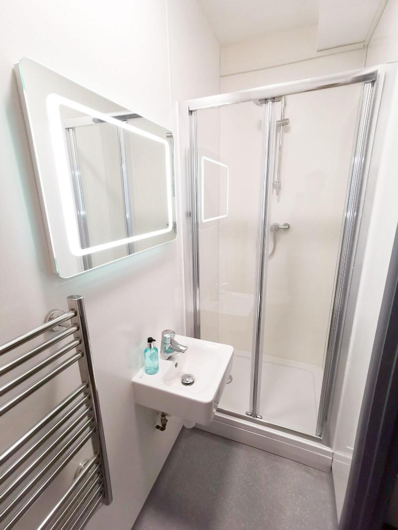 Cwtsh Hostel image