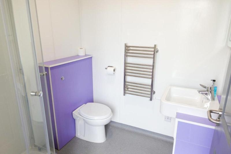 Cwtsh Hostel image