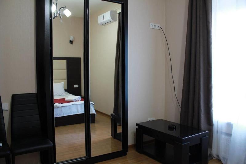 Hotel White Neptun image