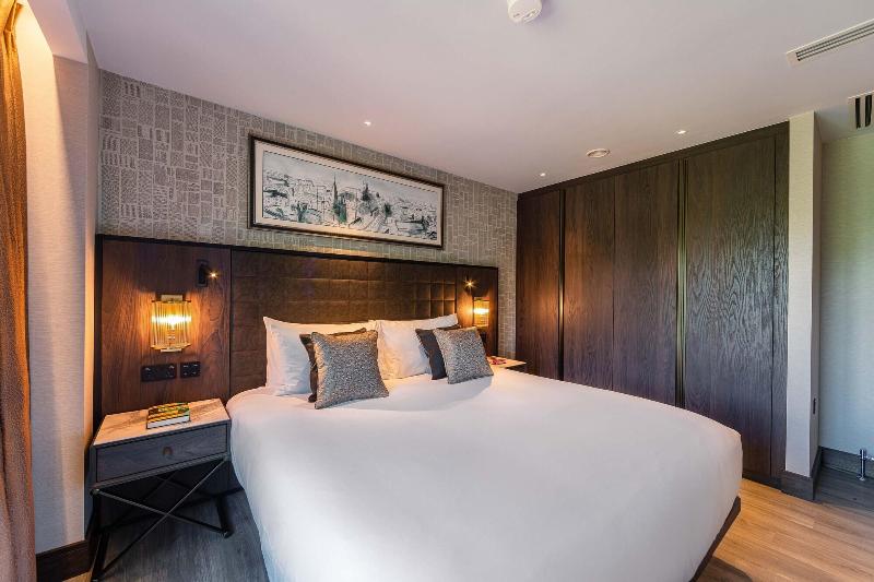 The Fellows House Mews image
