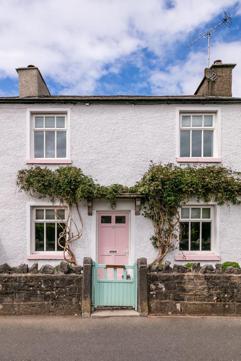 Maggie Puddle Cottage image