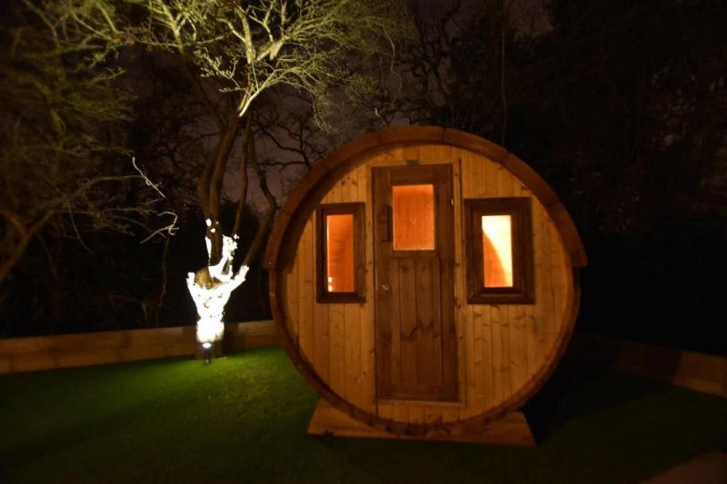 Oak Tree Stables image
