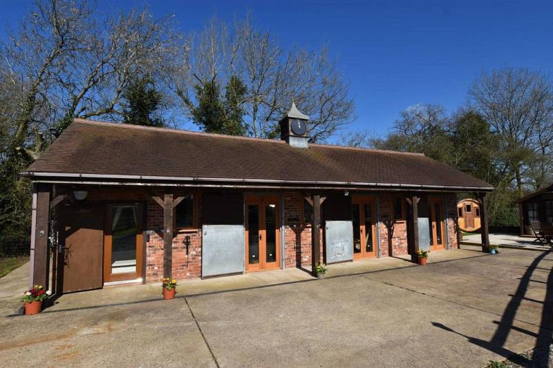 Oak Tree Stables image