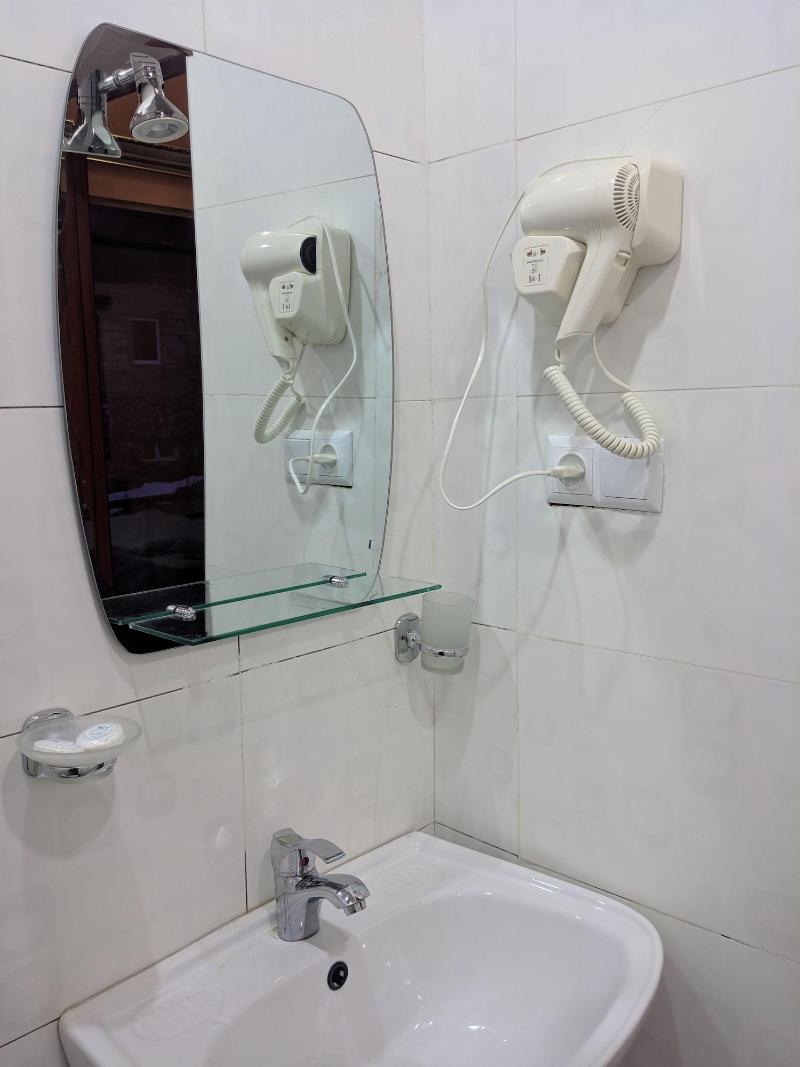 Shino Hotel image