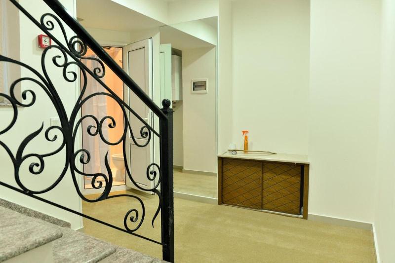 Baku Home Hostel image