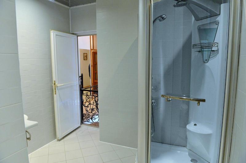 Baku Home Hostel image