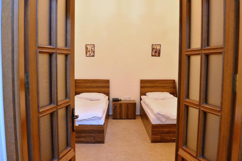 Baku Home Hostel image