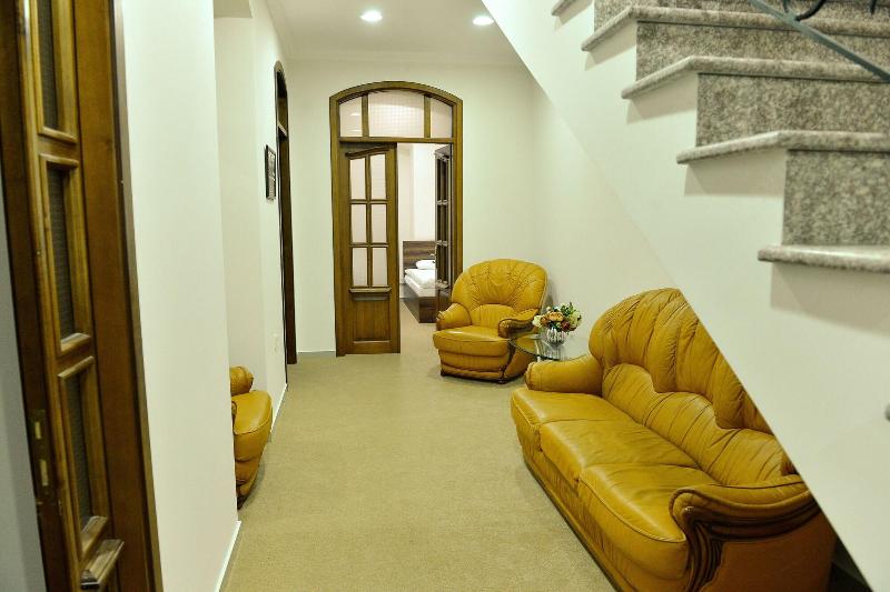 Baku Home Hostel image