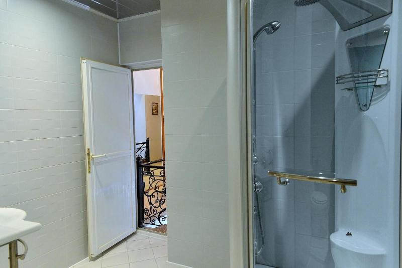 Baku Home Hostel image