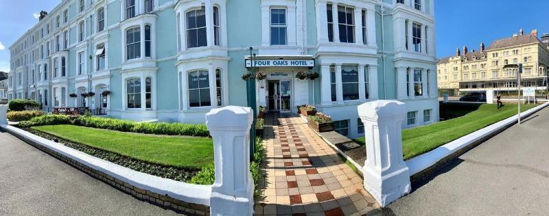 Four Oaks Hotel image