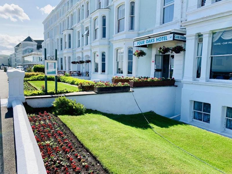 Four Oaks Hotel image