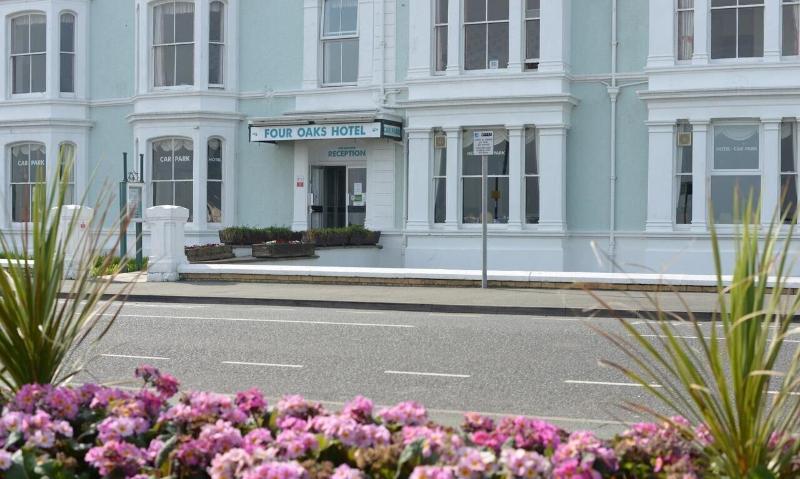 Four Oaks Hotel image