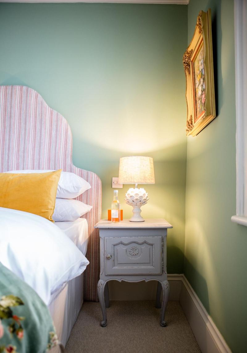 Moore House image