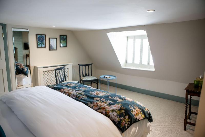 Moore House image