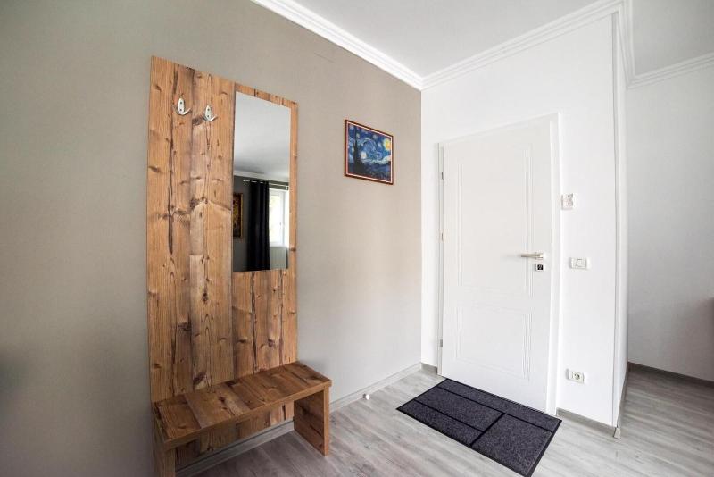 Complex Living image