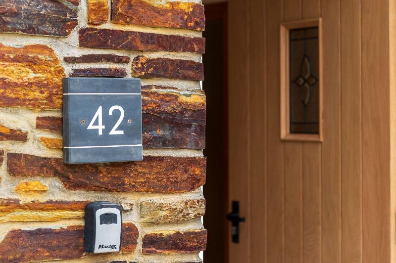 Trewhiddle Cottage 42 image