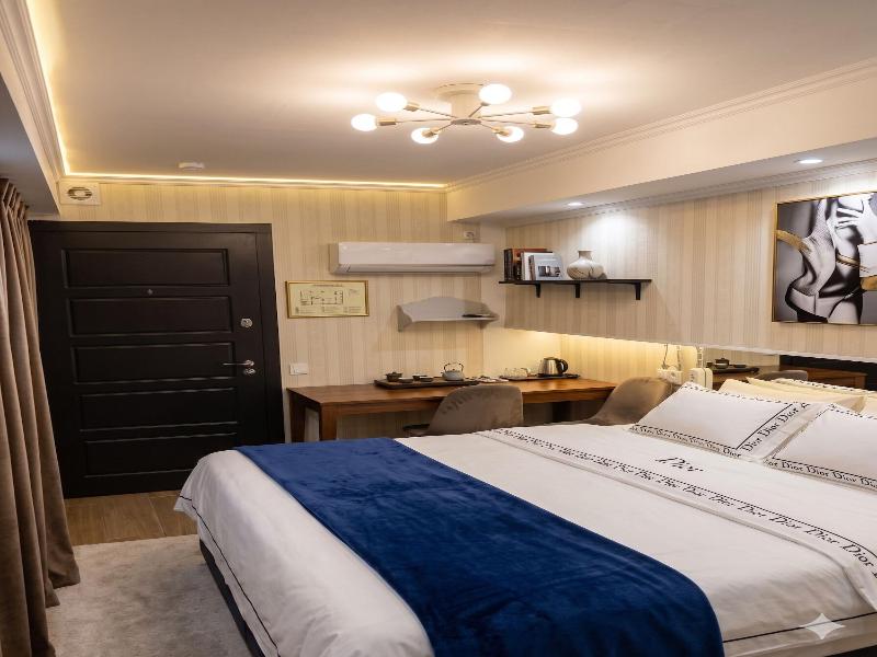 Center Apartment Chisinau image
