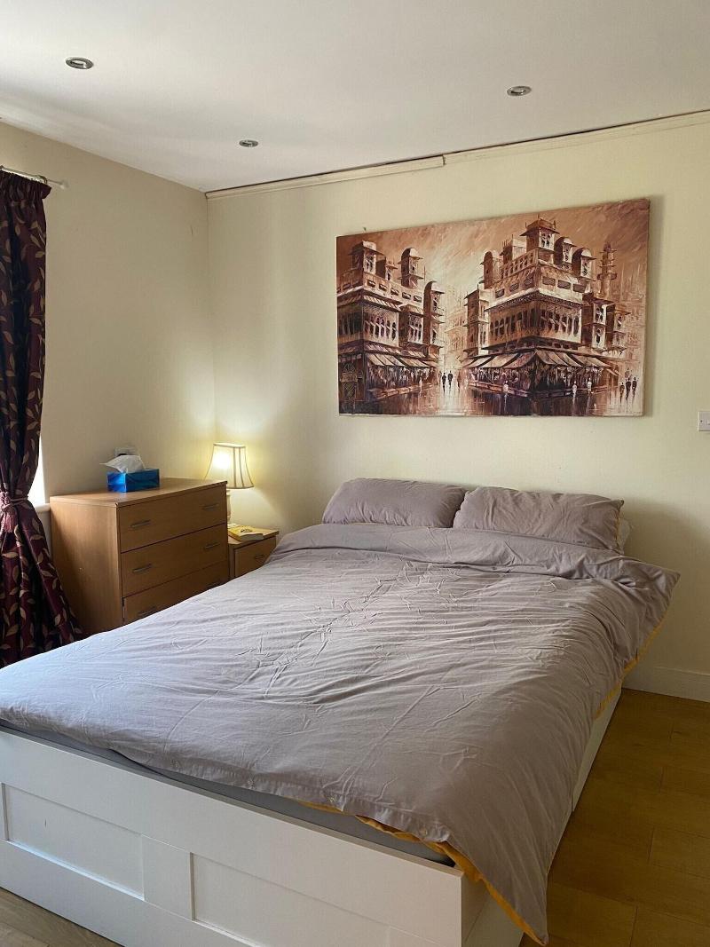 1-bed Unit 10 Minute Drive From Hellfire Caves image
