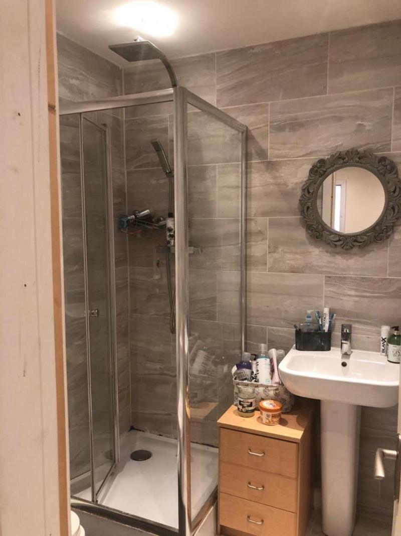 1-bed Unit 10 Minute Drive From Hellfire Caves image