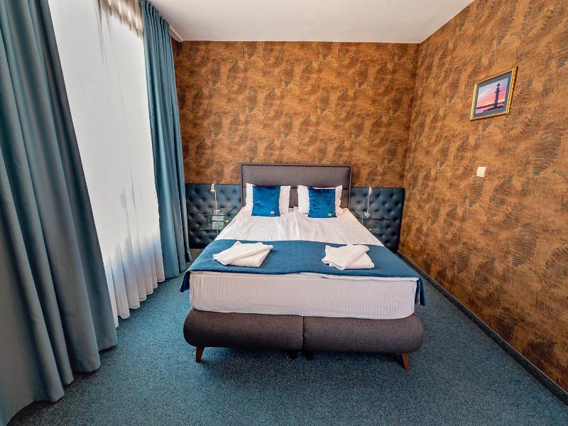 Hotel Opera Plaza image