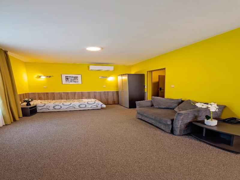 Hotel Opera Plaza image