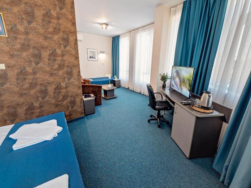 Hotel Opera Plaza image