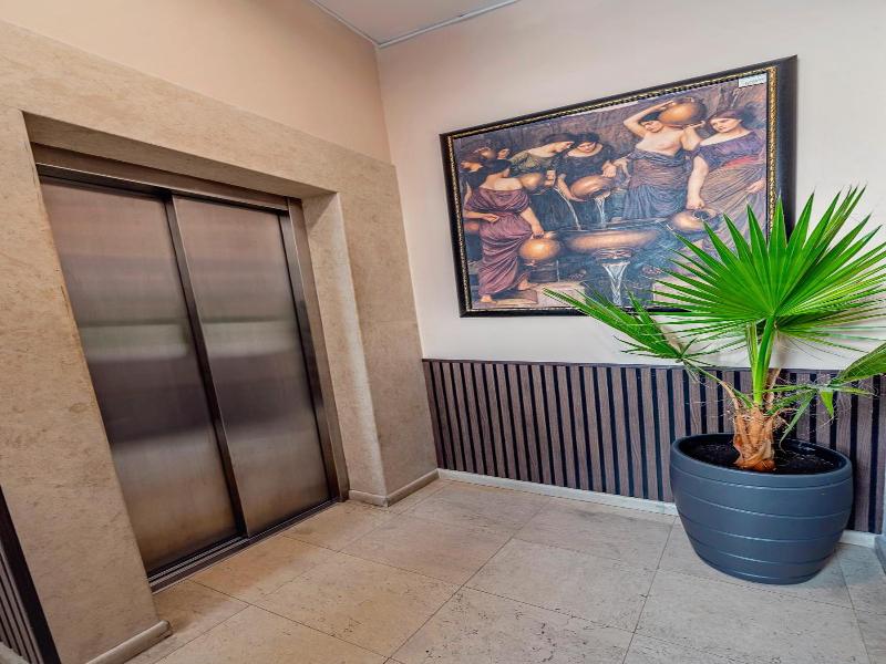 Hotel Opera Plaza image