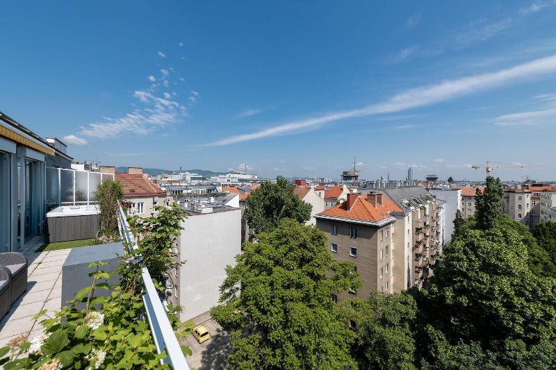 Skyflats Vienna Ring View image