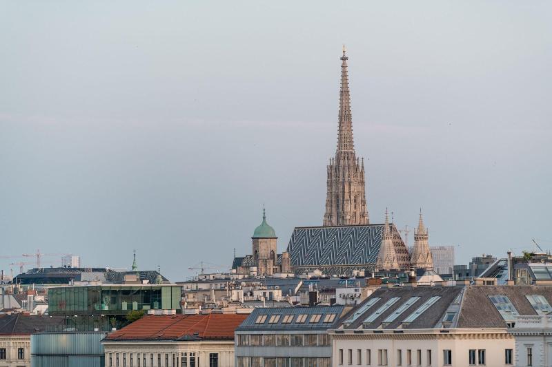 Skyflats Vienna Ring View image