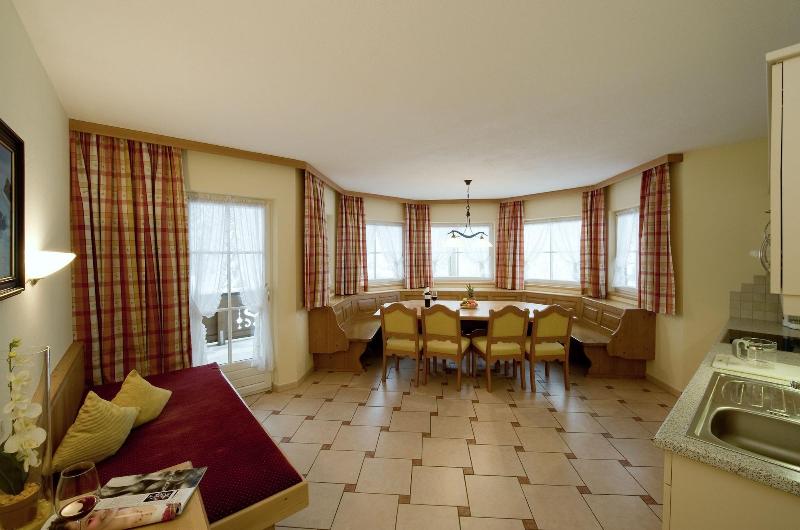 Hotel-Appartement Ferienhof image