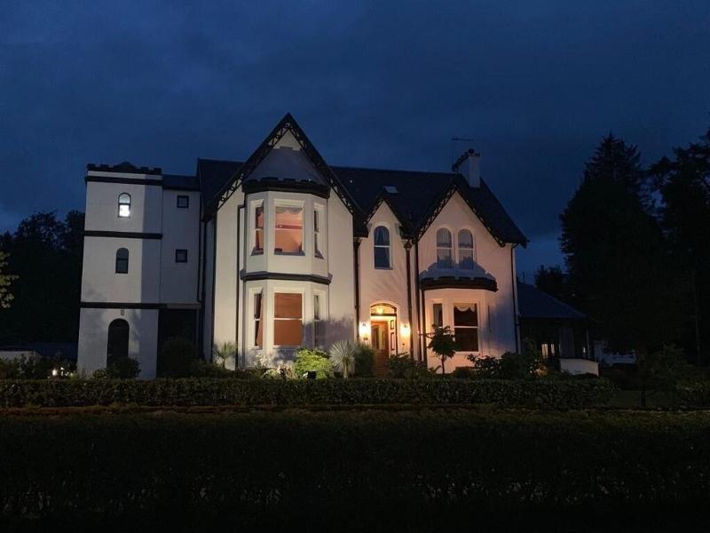 Ashburn House De Luxe B&B image