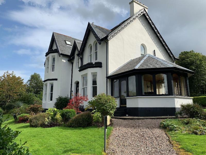 Ashburn House De Luxe B&B image