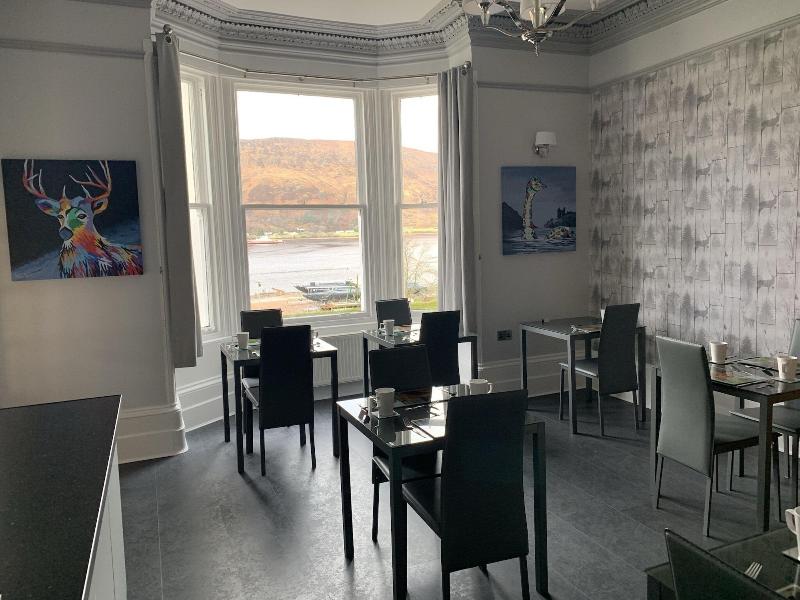 Ashburn House De Luxe B&B image