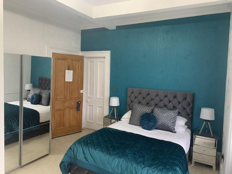 Ashburn House De Luxe B&B image