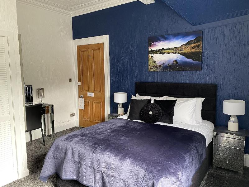 Ashburn House De Luxe B&B image