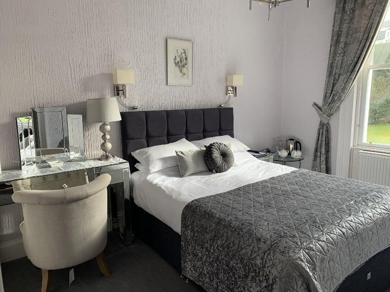 Ashburn House De Luxe B&B image